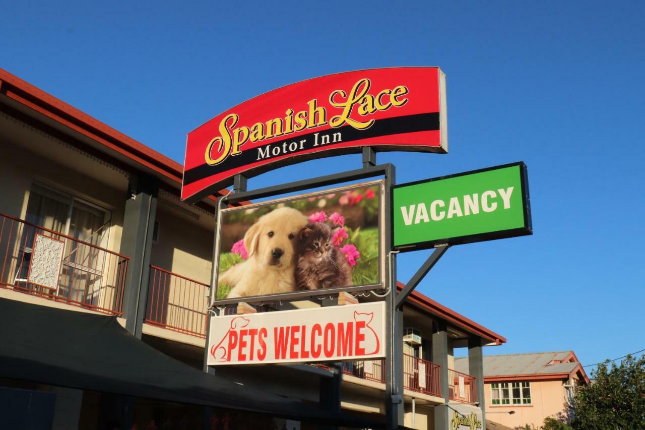 Spanish Lace Motor Inn Townsville Exterior photo